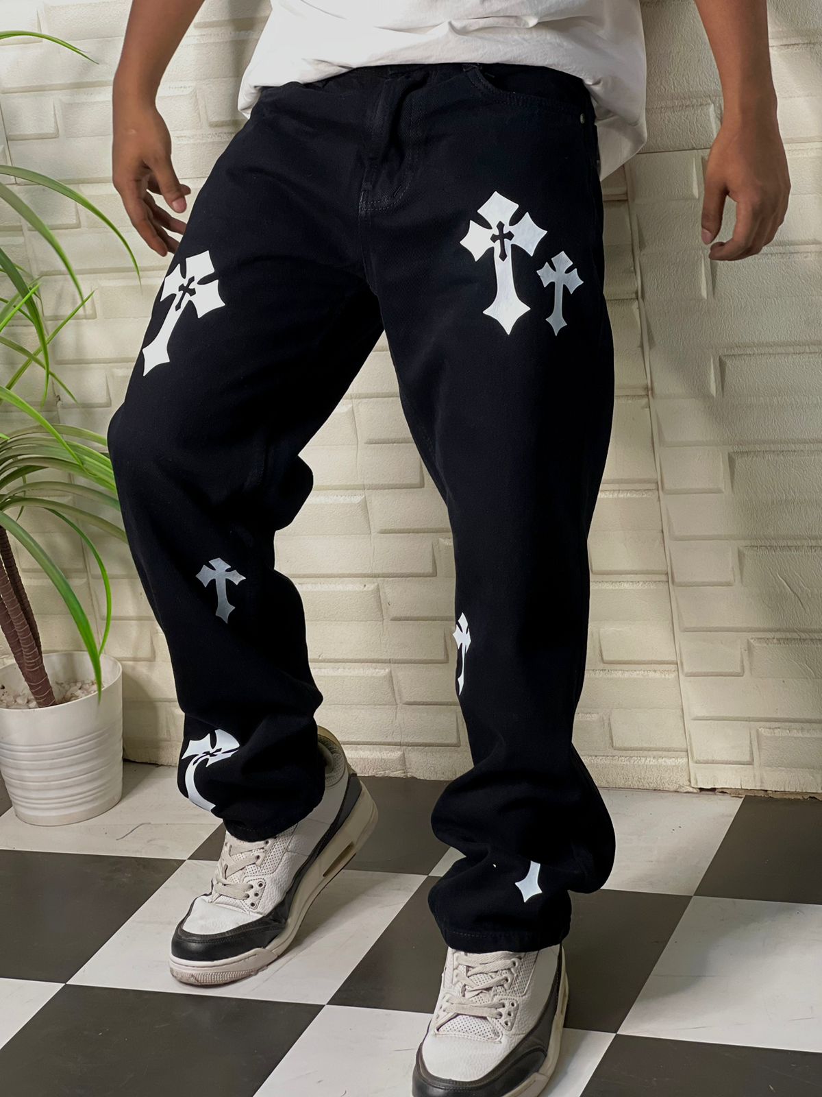 Aesthetic Z Black Straight Fit Baggy Jeans For Men
