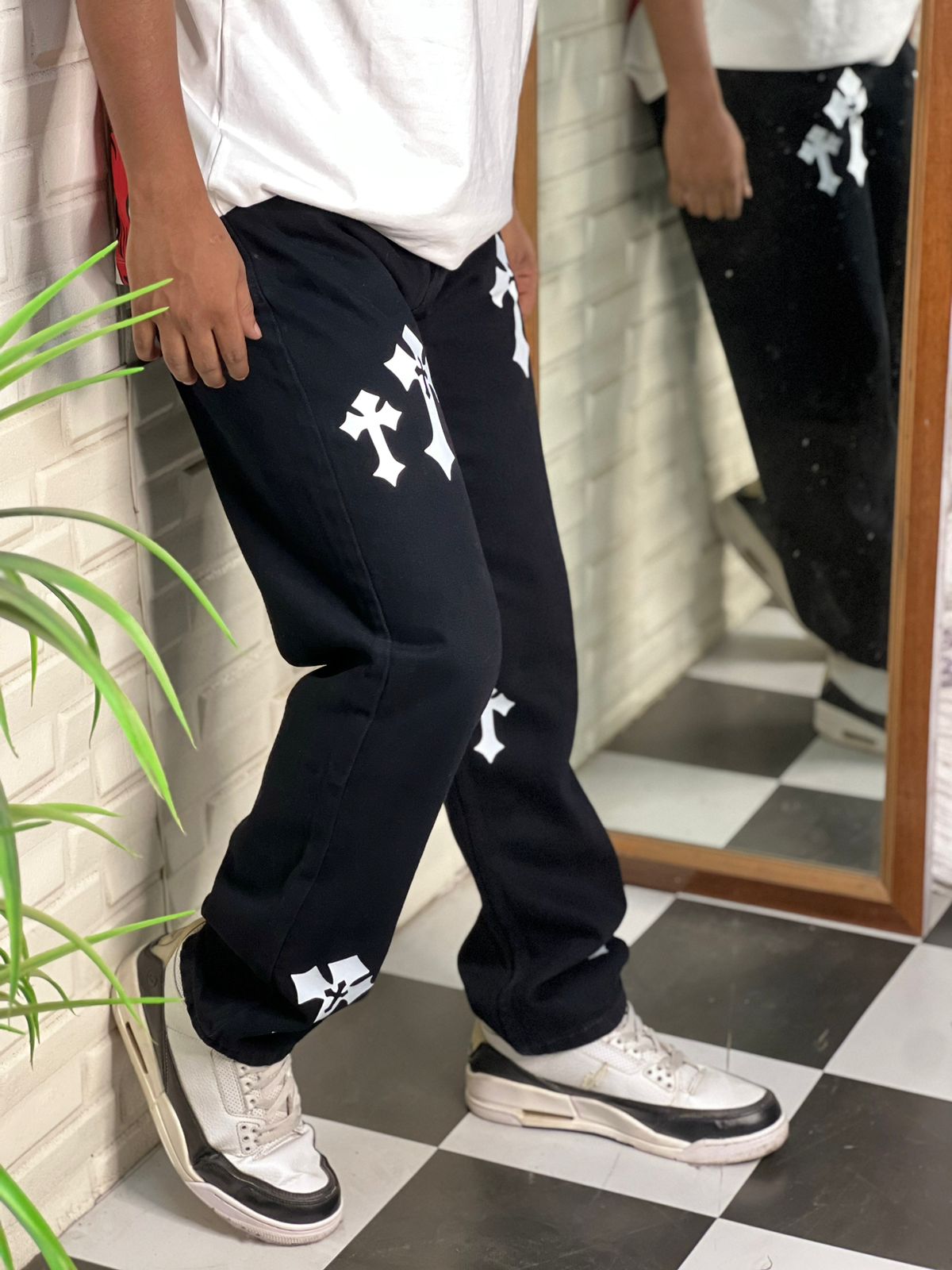 Aesthetic Z Black Straight Fit Baggy Jeans For Men