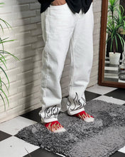 Load image into Gallery viewer, Flame White Straight Fit Baggy Jeans For Men
