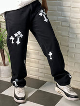 Load image into Gallery viewer, Aesthetic Z Black Straight Fit Baggy Jeans For Men
