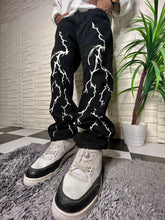 Load image into Gallery viewer, Spark Black Straight Fit Denim Jeans
