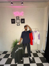 Load image into Gallery viewer, Unisex Los Angeles Oversized T-shirt
